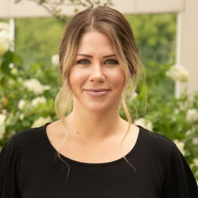 Stephanie – Licensed Aesthetician & Laser Specialist in Milwaukee​ EvolvMD Med Spa and Wellness